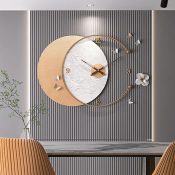 Художествени часовници стенни часовници украса на хола домашни часовник с светлина лукс мода прости часовници релеф на окачени на стената