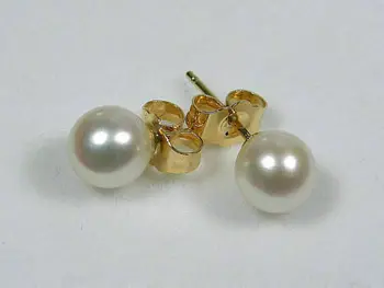 ПЕРФЕКТНА обеца-карамфили от изкуствени перли 4-5 мм AAA ++ бял цвят, идеална кръгла форма